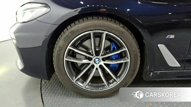 BMW 5 Series (G30) id 4631666 из Кореи 15