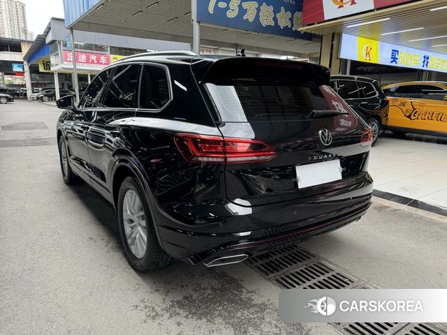 Volkswagen Touareg id 4271071 из Китая 33