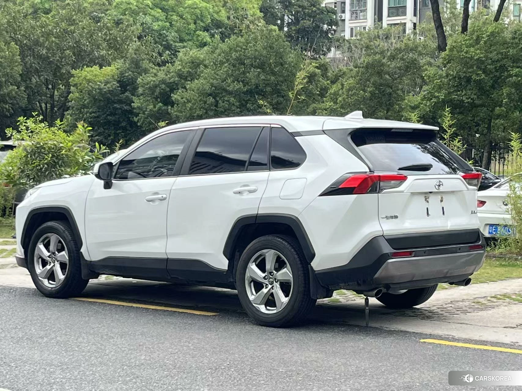 Toyota RAV4 id 4454393 из Китая 11