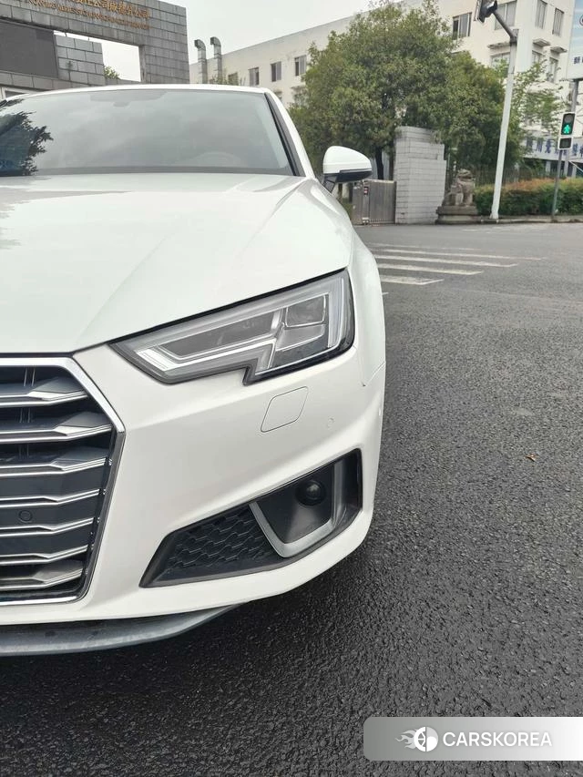 Audi A4L id 4215139 из Китая 18