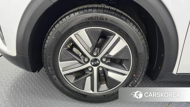 Kia The New Niro id 4196710 из Кореи 28