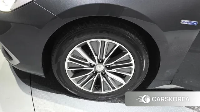 Hyundai Grandeur IG Hybrid id 2995709 из Кореи 15