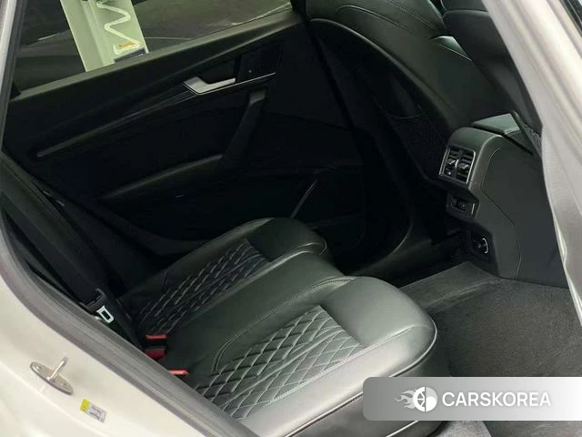 Audi Q5L Sportback id 4213848 из Китая 21