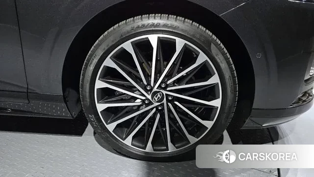 Hyundai Grandeur Hybrid (GN7) id 3684402 из Кореи 15