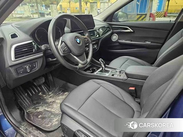 BMW 1 series 2021 Темно-серый из Китая, фото 6