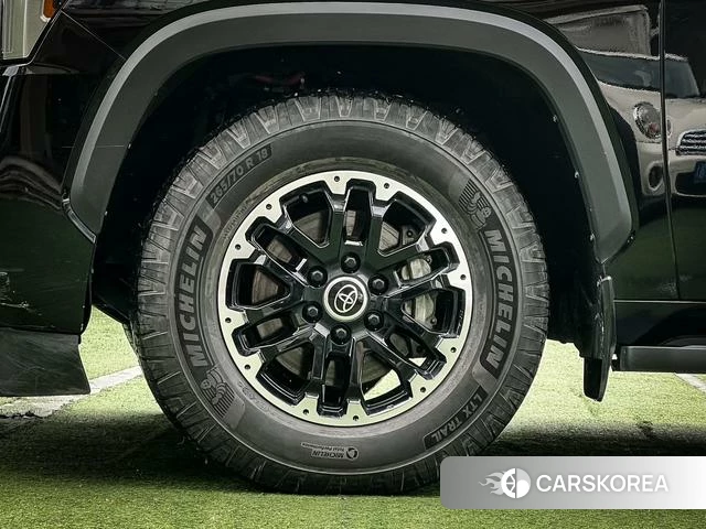 Toyota Sequoia id 4257245 из Китая 13