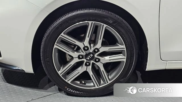 Kia Come New K3 id 4849771 из Кореи 25