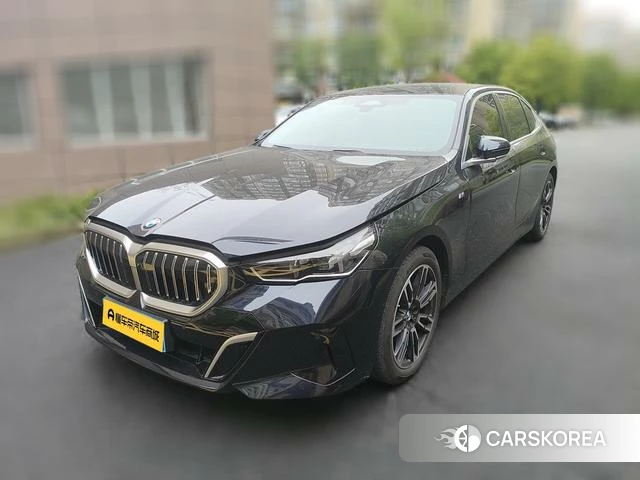 BMW 5 series 2024 Черный из Китая, фото 5