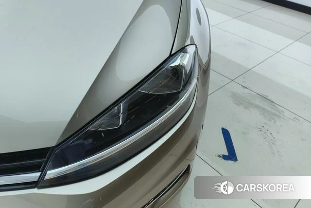 Volkswagen Golf id 4238056 из Китая 12