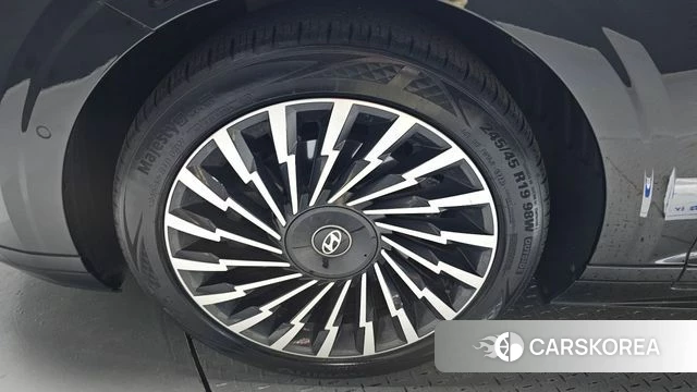 Hyundai Grandeur (GN7) id 4500372 из Кореи 32
