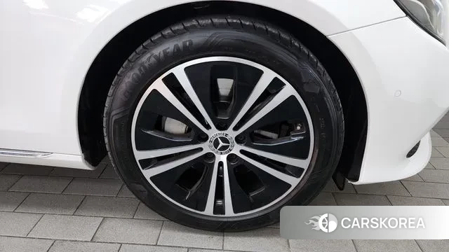 Mercedes-Benz E-Class W213 id 3324569 из Кореи 15