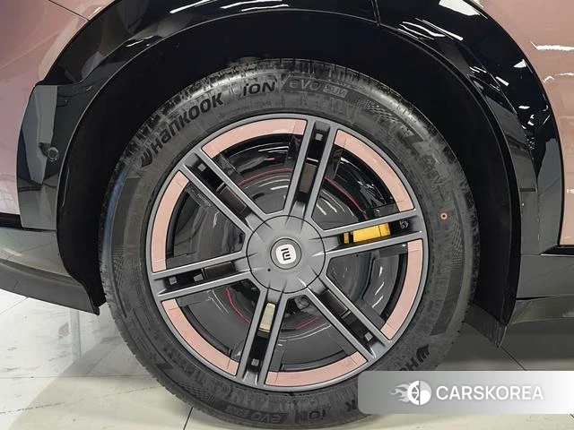 Xiaomi Car Xiaomi YU7 id 3920707 из Китая 13