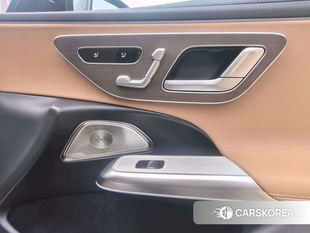 Mercedes-Benz E-class id 4353413 из Китая 24