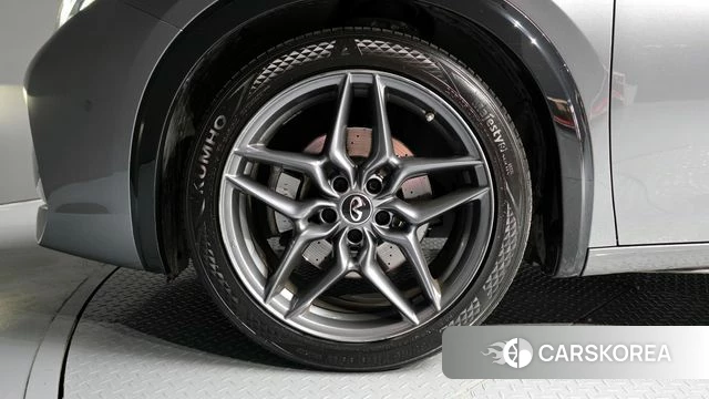 Infiniti Q30 id 3899511 из Кореи 15