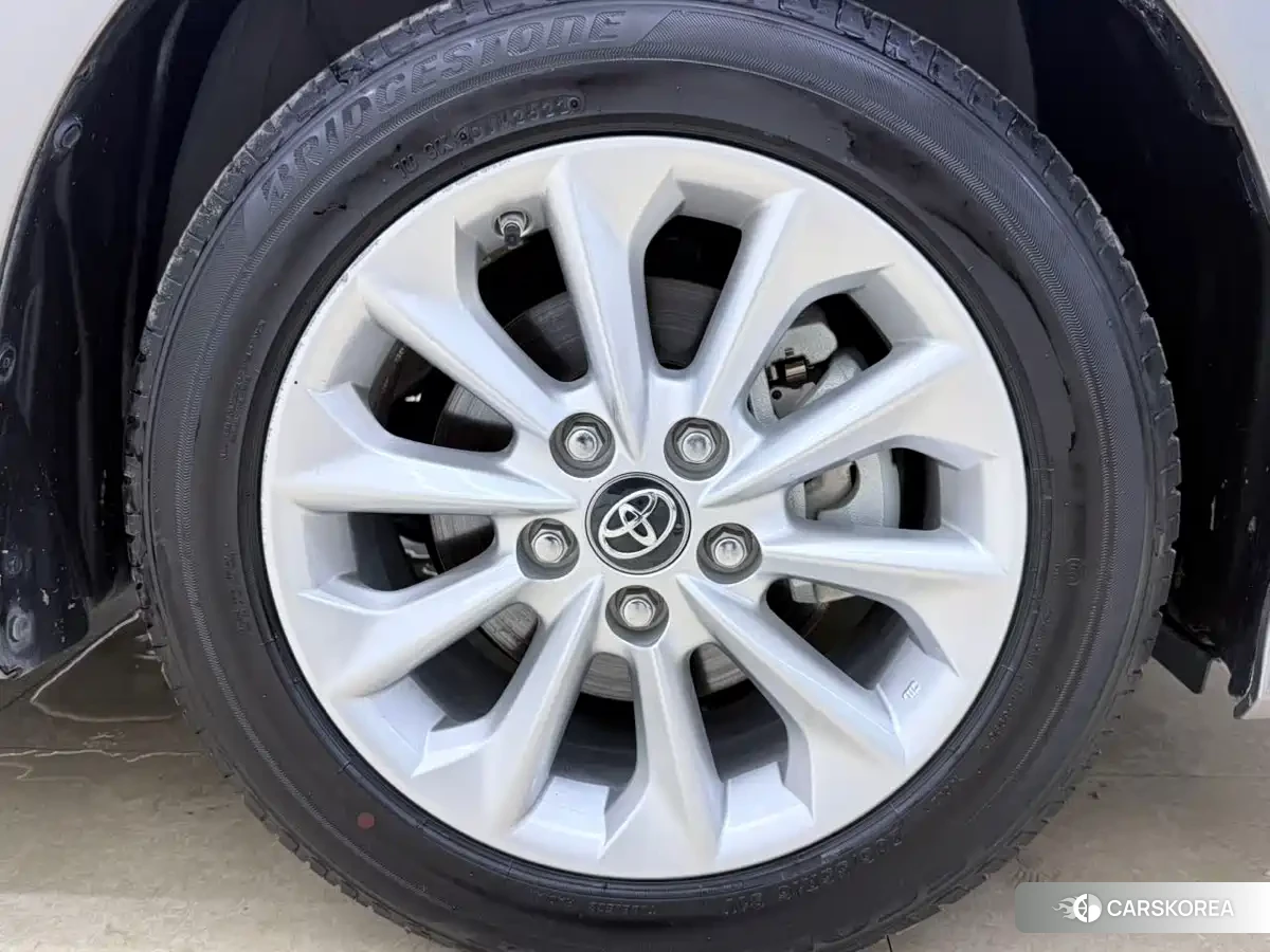 Toyota Corolla id 4589493 из Китая 21
