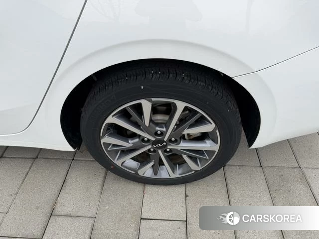 Kia K3 id 4274388 из Китая 14
