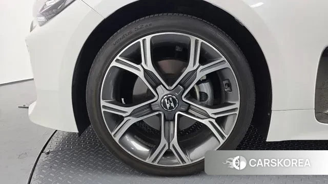 Kia Stinger id 3718807 из Кореи 15