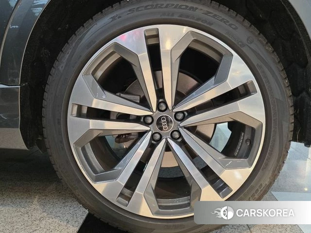 Audi Q8 (4M) id 4767995 из Кореи 15