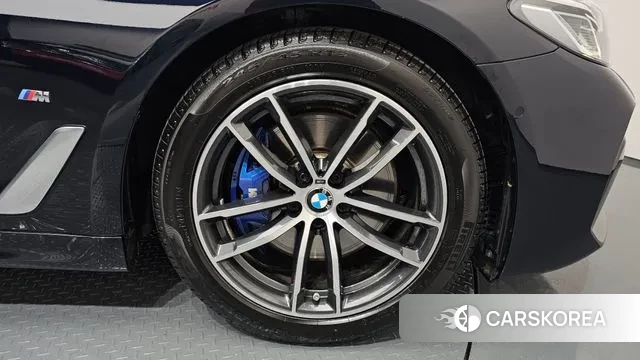 BMW 5 Series (G30) id 3437435 из Кореи 15