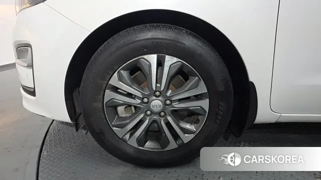 Kia The New Carnival id 3449401 из Кореи 15