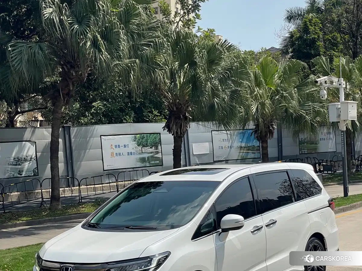 Honda Odyssey id 4546456 из Китая 17