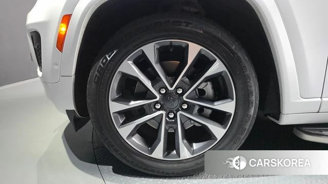 Jeep Grand Cherokee (WL) id 3963954 из Кореи 15