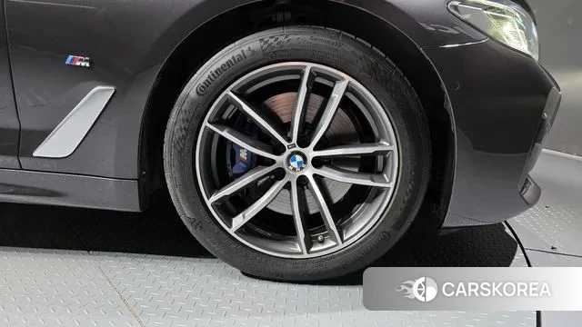 BMW 5 Series (G30) id 2965510 из Кореи 15