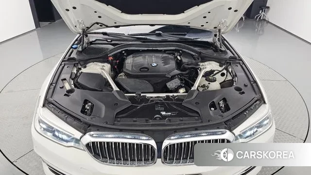 BMW 5 Series (G30) id 3598276 из Кореи 15