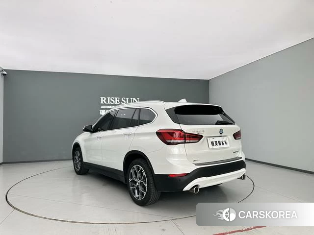 BMW X1 2022 Белый из Китая, фото 5