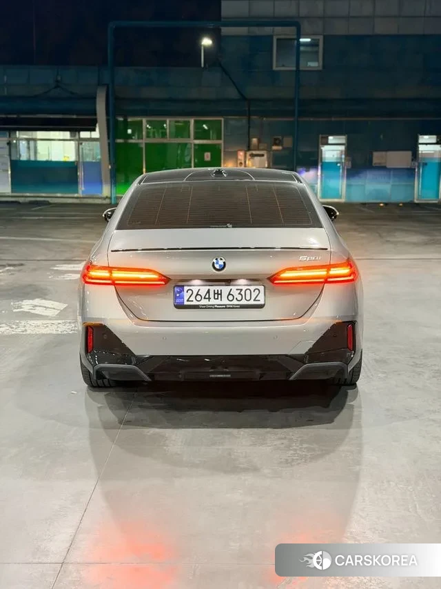 BMW 5 Series (G60) 2024 Серый из Кореи, фото 6