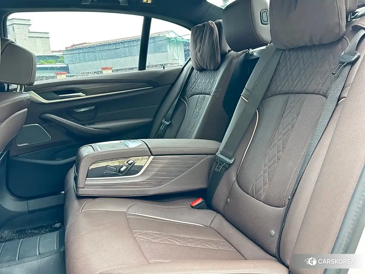 BMW 5 series id 4659694 из Китая 9
