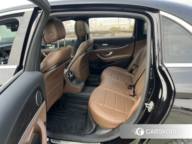 Mercedes-Benz E-class id 4242116 из Китая 11