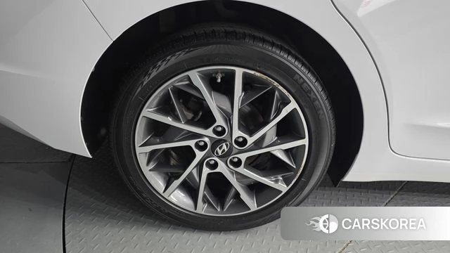 Hyundai The New Avante AD id 3936894 из Кореи 15