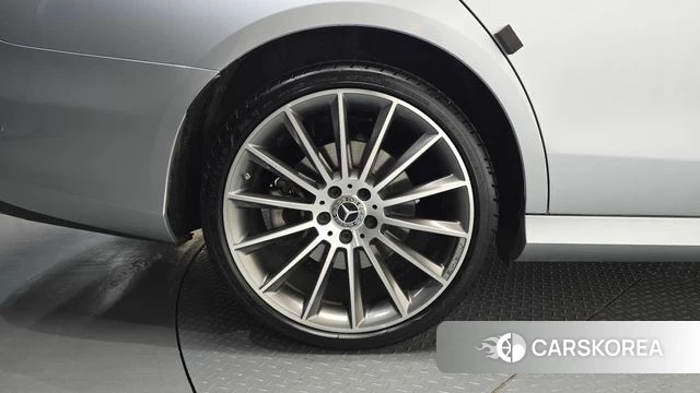 Mercedes-Benz E-Class W213 id 4592619 из Кореи 28