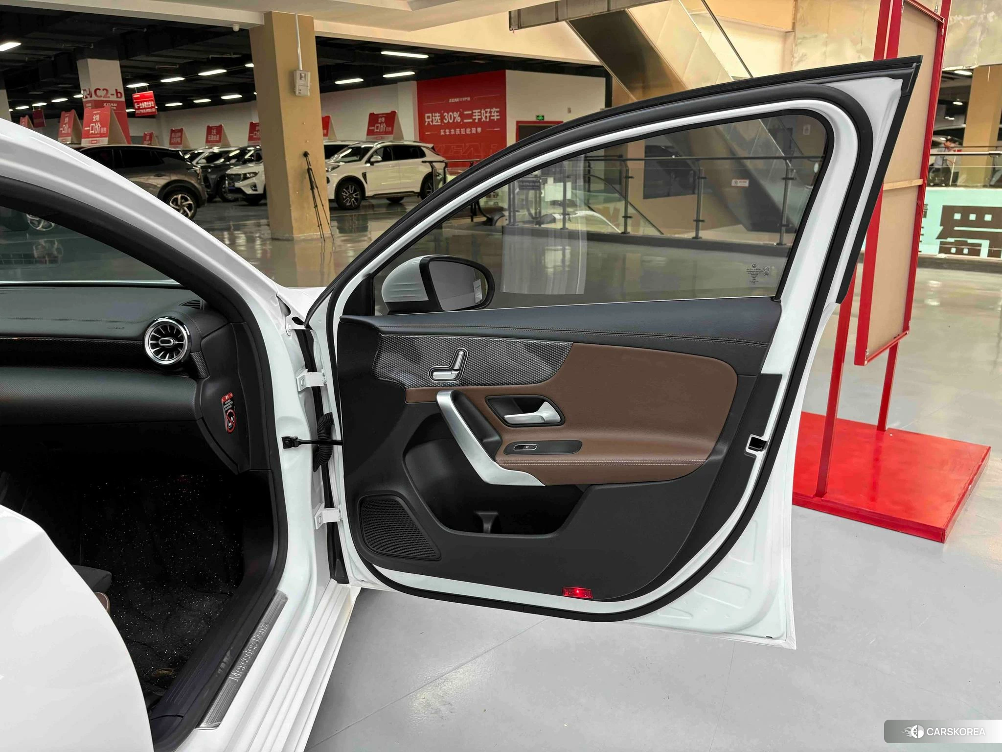Mercedes-Benz Class A id 4485472 из Китая 37