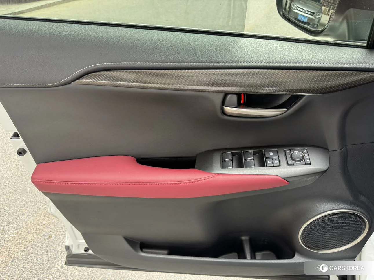 Lexus NX id 4486292 из Китая 22