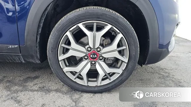 Kia Seltos id 3687175 из Кореи 15