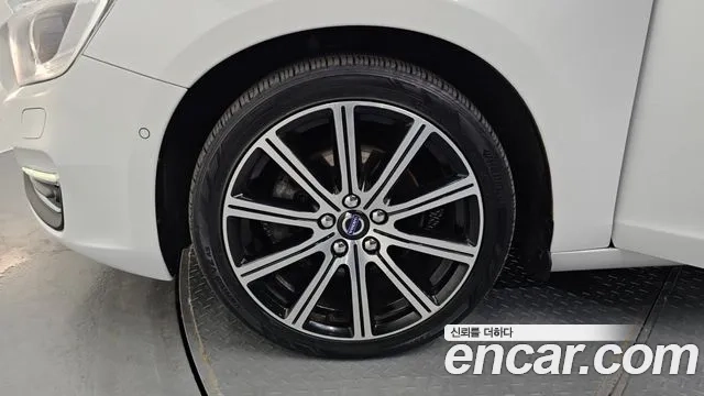 Volvo S60 id 2908100 из Кореи 15