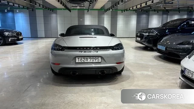 Porsche 718 Boxster 2021 Серебряный из Кореи, фото 5