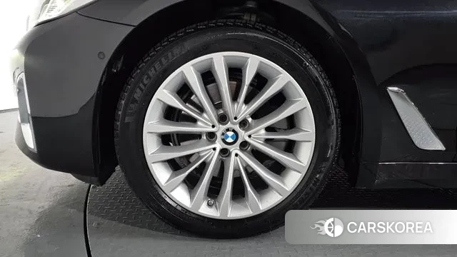 BMW 5 Series (G30) id 3573136 из Кореи 15