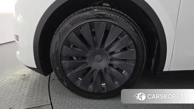 Tesla Model Y id 3544822 из Кореи 15