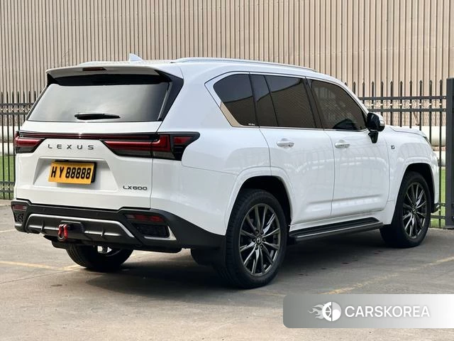 Lexus LX id 4273584 из Китая 35