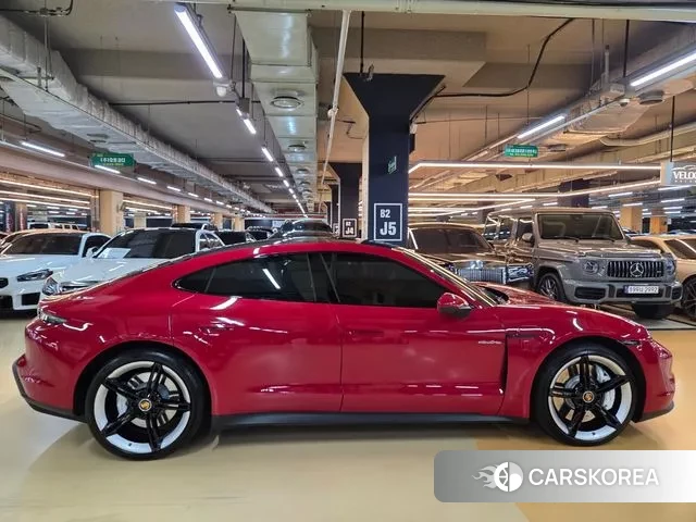 Porsche Taycan id 3098152 из Кореи 15