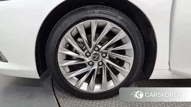 Lexus ES300h 7th generation id 3142134 из Кореи 15