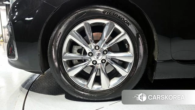 Kia The New Carnival id 3808010 из Кореи 15