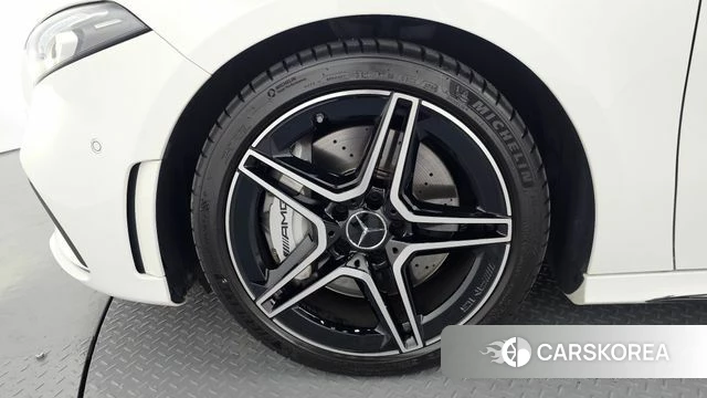 Mercedes-Benz A-Class W177 id 4585260 из Кореи 27