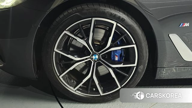 BMW 5 Series (G30) id 4871929 из Кореи 33