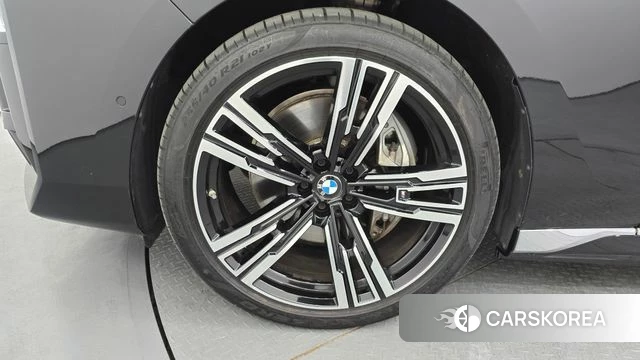 BMW i7 (G70) id 3831870 из Кореи 15