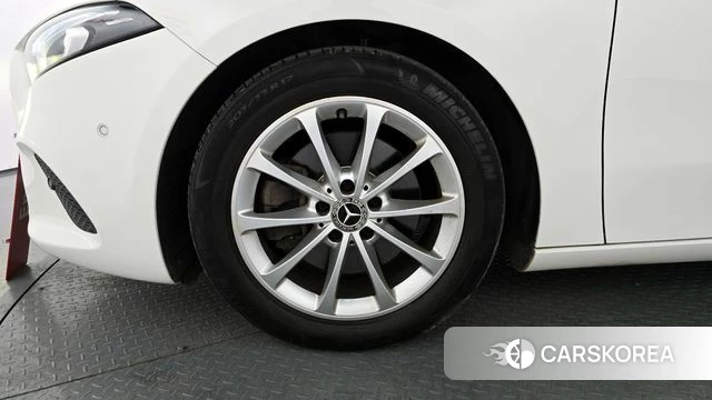 Mercedes-Benz A-Class W177 id 3843814 из Кореи 15