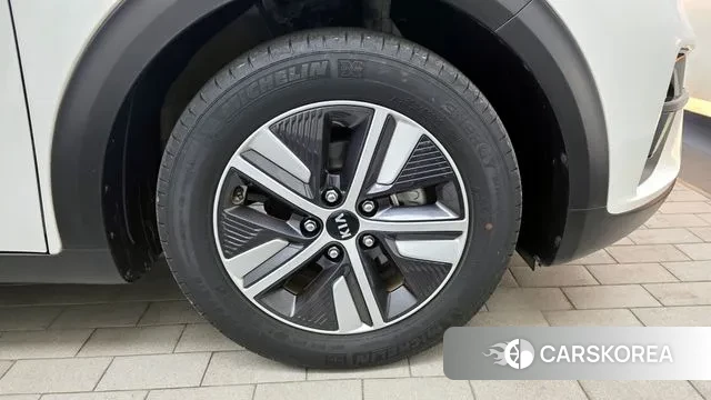Kia The New Niro id 3735940 из Кореи 15